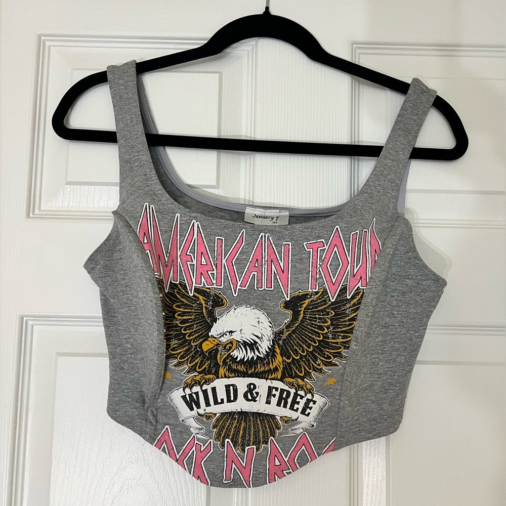 January 7 top size L